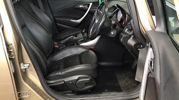 Used Vauxhall Astra 2014 for sale - 76360993: Photo 17