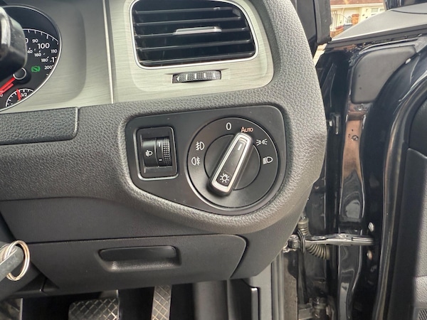 Used Volkswagen Golf 2015 for sale - 75588813: Photo 33