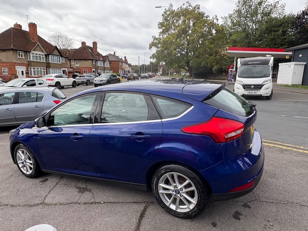Used Ford Focus 2015 for sale - 76137935: Photo 12