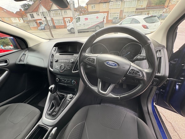 Used Ford Focus 2015 for sale - 76137935: Photo 27