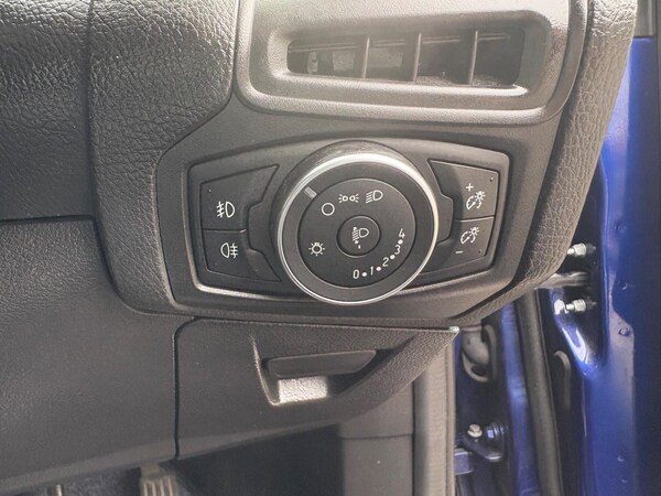 Used Ford Focus 2015 for sale - 76137935: Photo 38