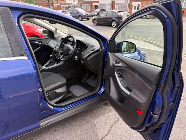 Used Ford Focus 2015 for sale - 76137935: Photo 43