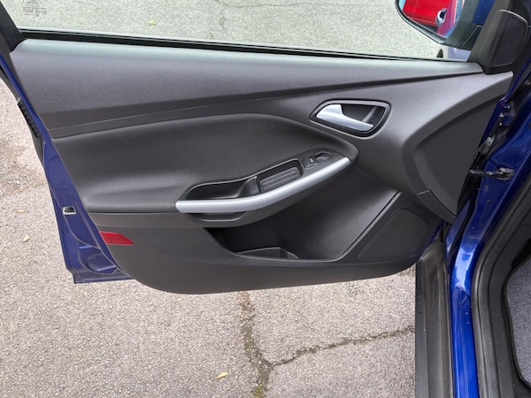 Used Ford Focus 2015 for sale - 76137935: Photo 49