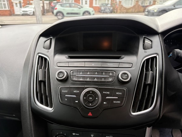 Used Ford Focus 2015 for sale - 76137935: Photo 88