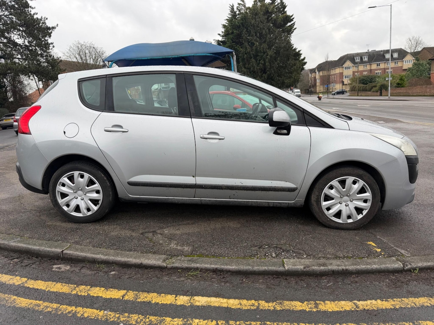 Used Peugeot 3008 2010 for sale - 77626077: Photo 12