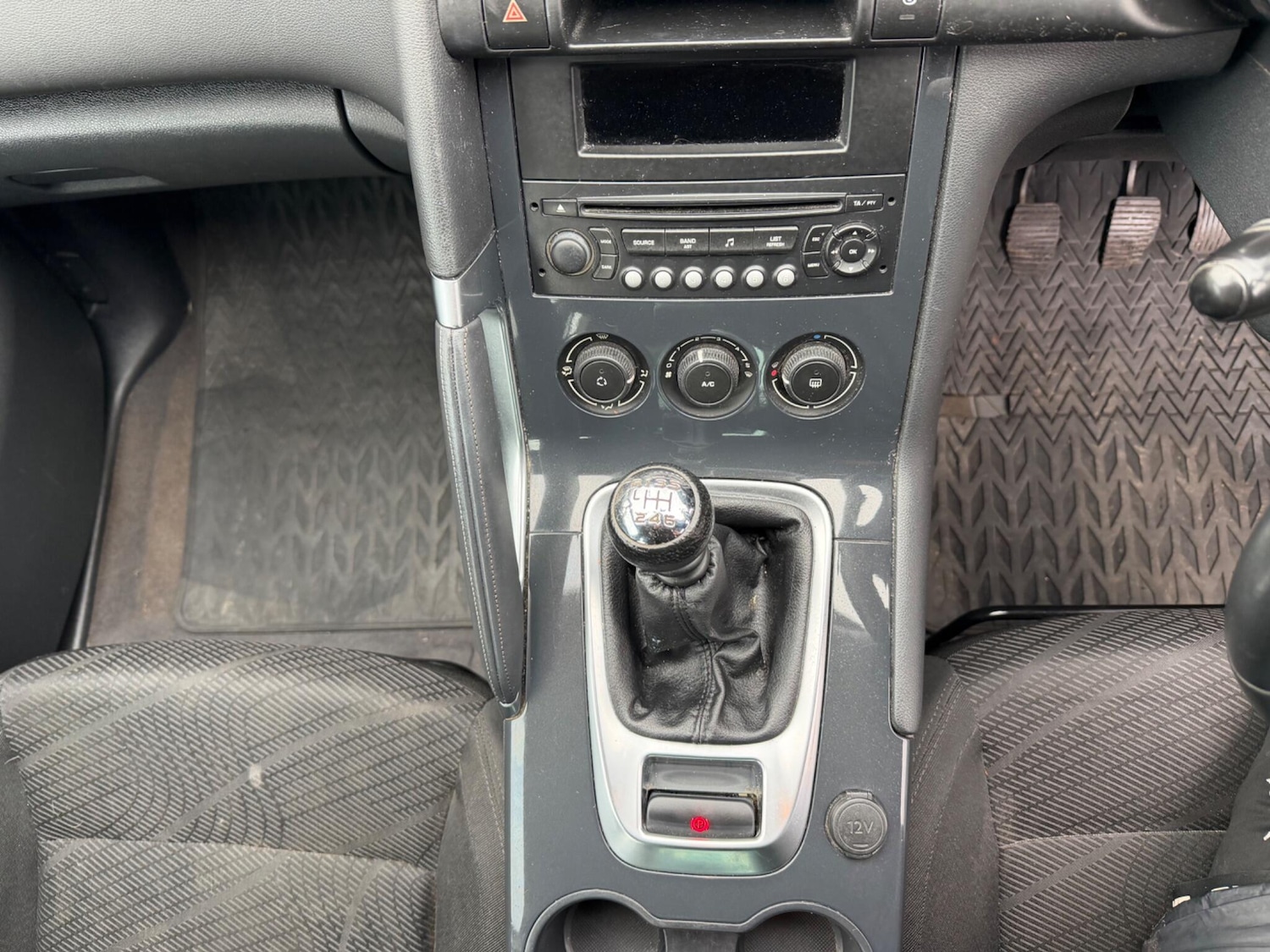 Used Peugeot 3008 2010 for sale - 77626077: Photo 18