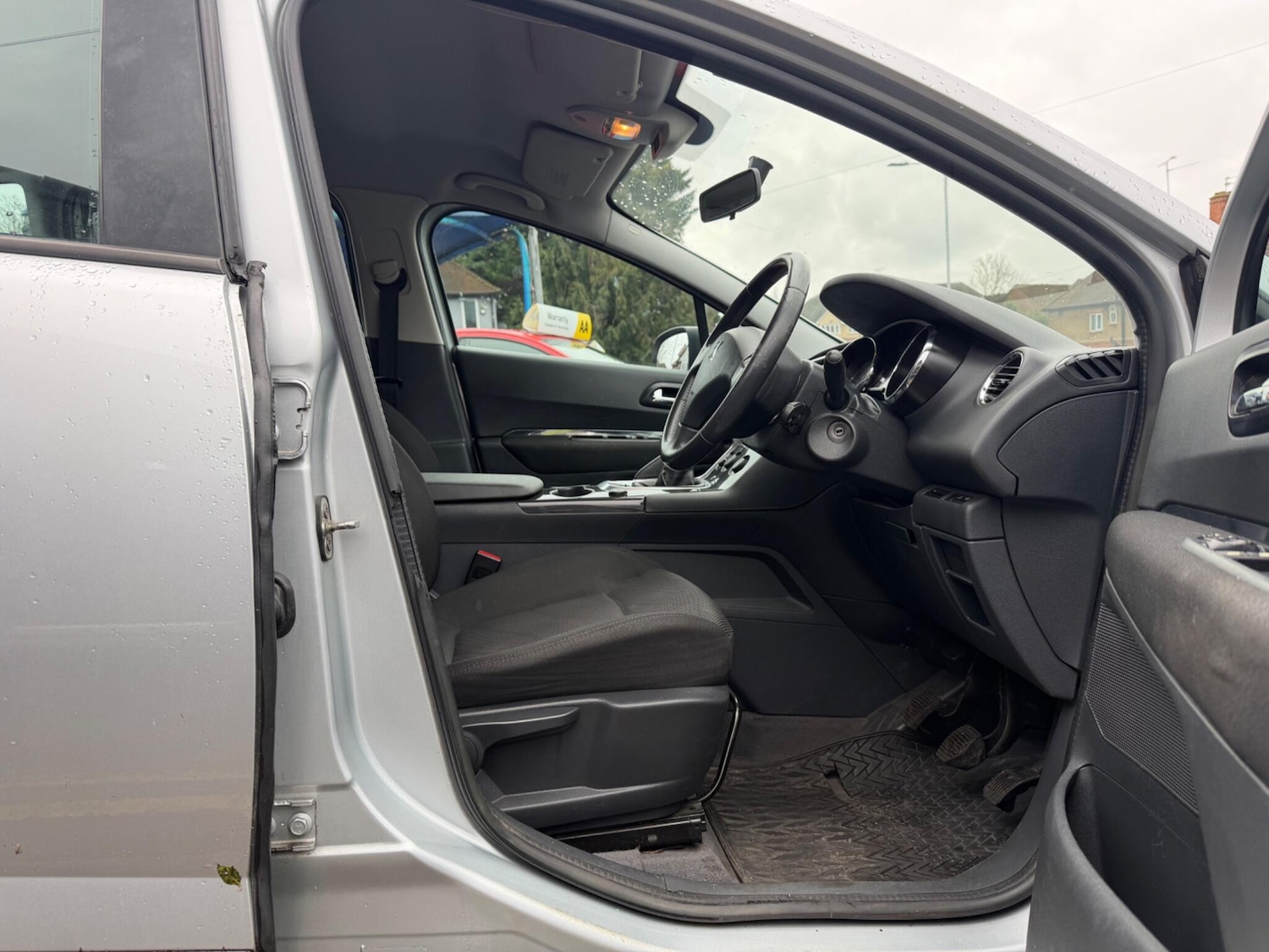 Used Peugeot 3008 2010 for sale - 77626077: Photo 21