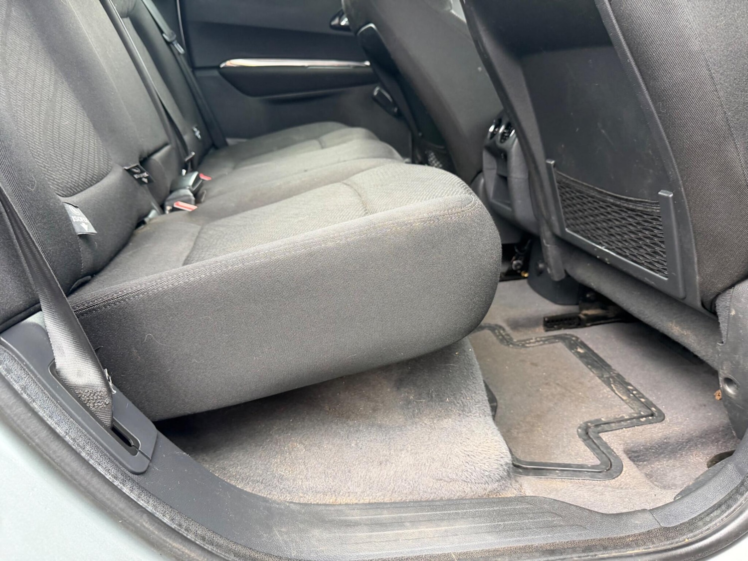 Used Peugeot 3008 2010 for sale - 77626077: Photo 28