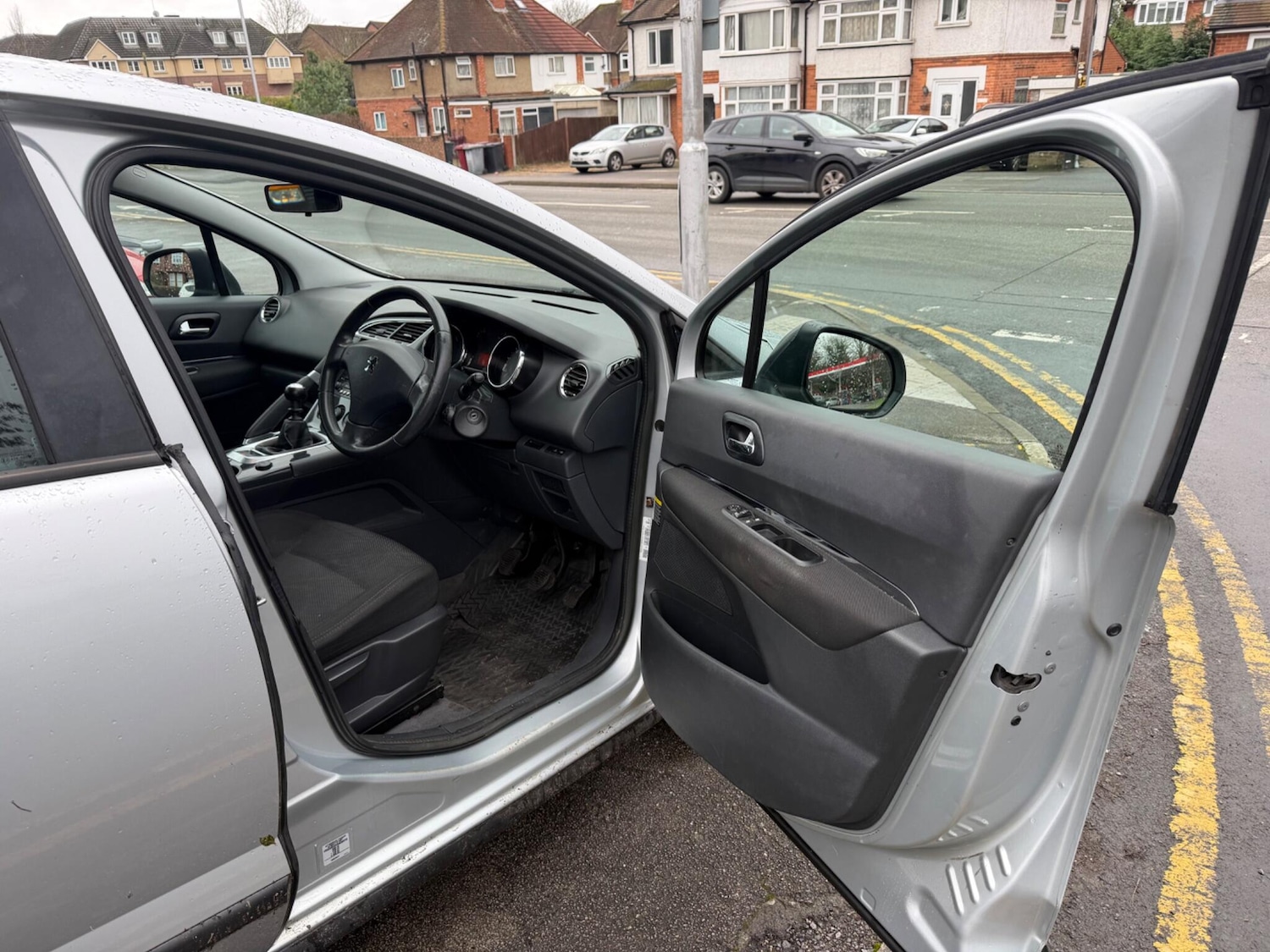 Used Peugeot 3008 2010 for sale - 77626077: Photo 49