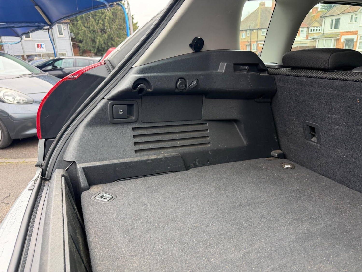 Used Peugeot 3008 2010 for sale - 77626077: Photo 64