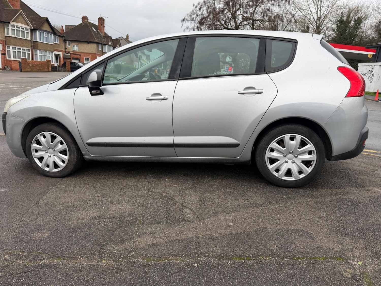 Used Peugeot 3008 2010 for sale - 77626077: Photo 8