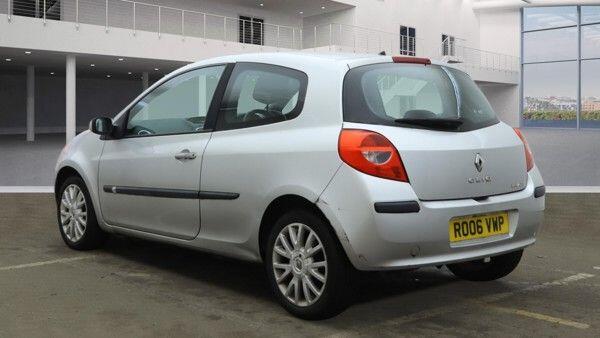 Used Renault Clio 2006 for sale - 77343870: Photo 4