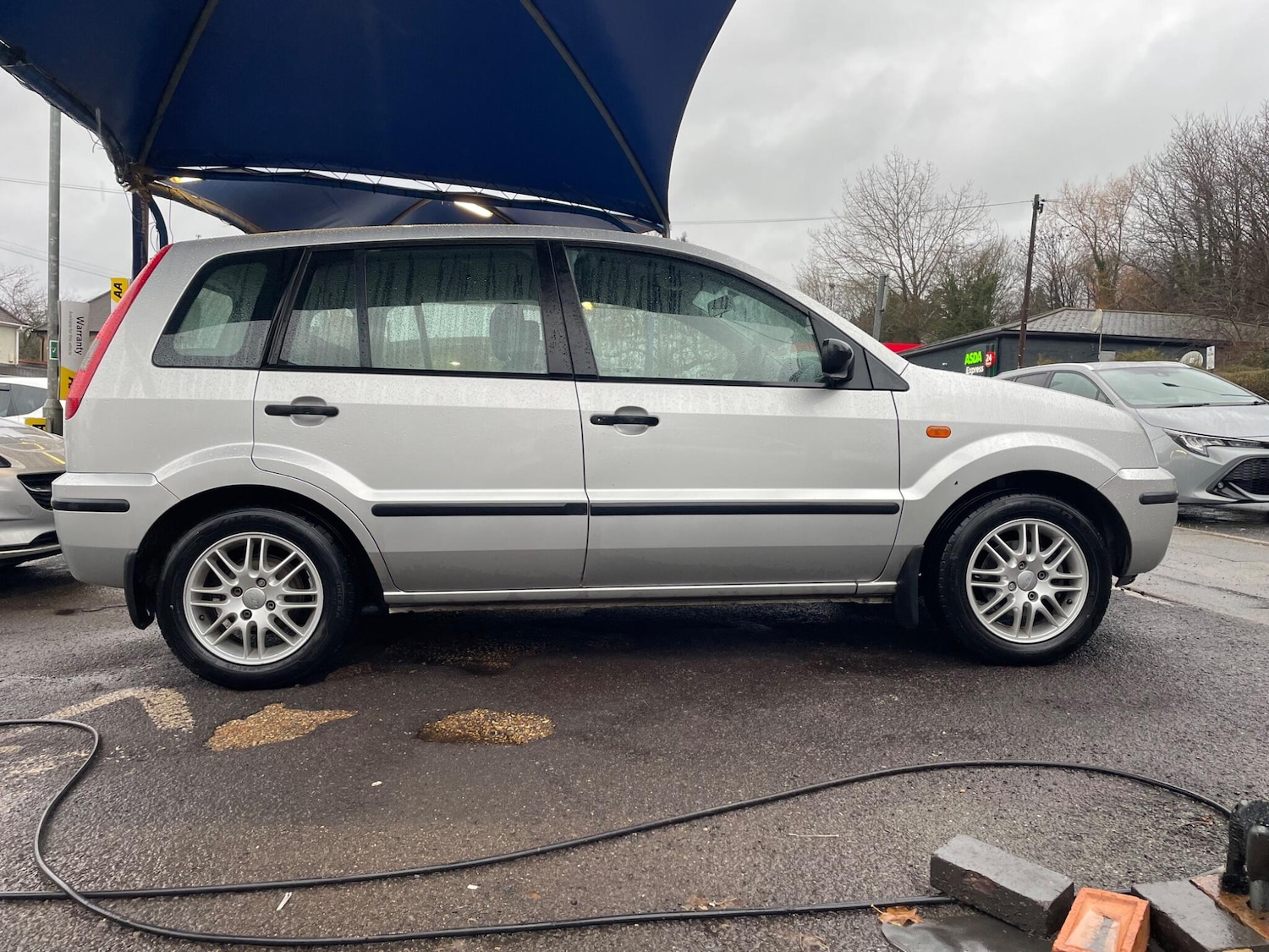 Used Ford Fusion 2003 for sale - 77345334: Photo 14