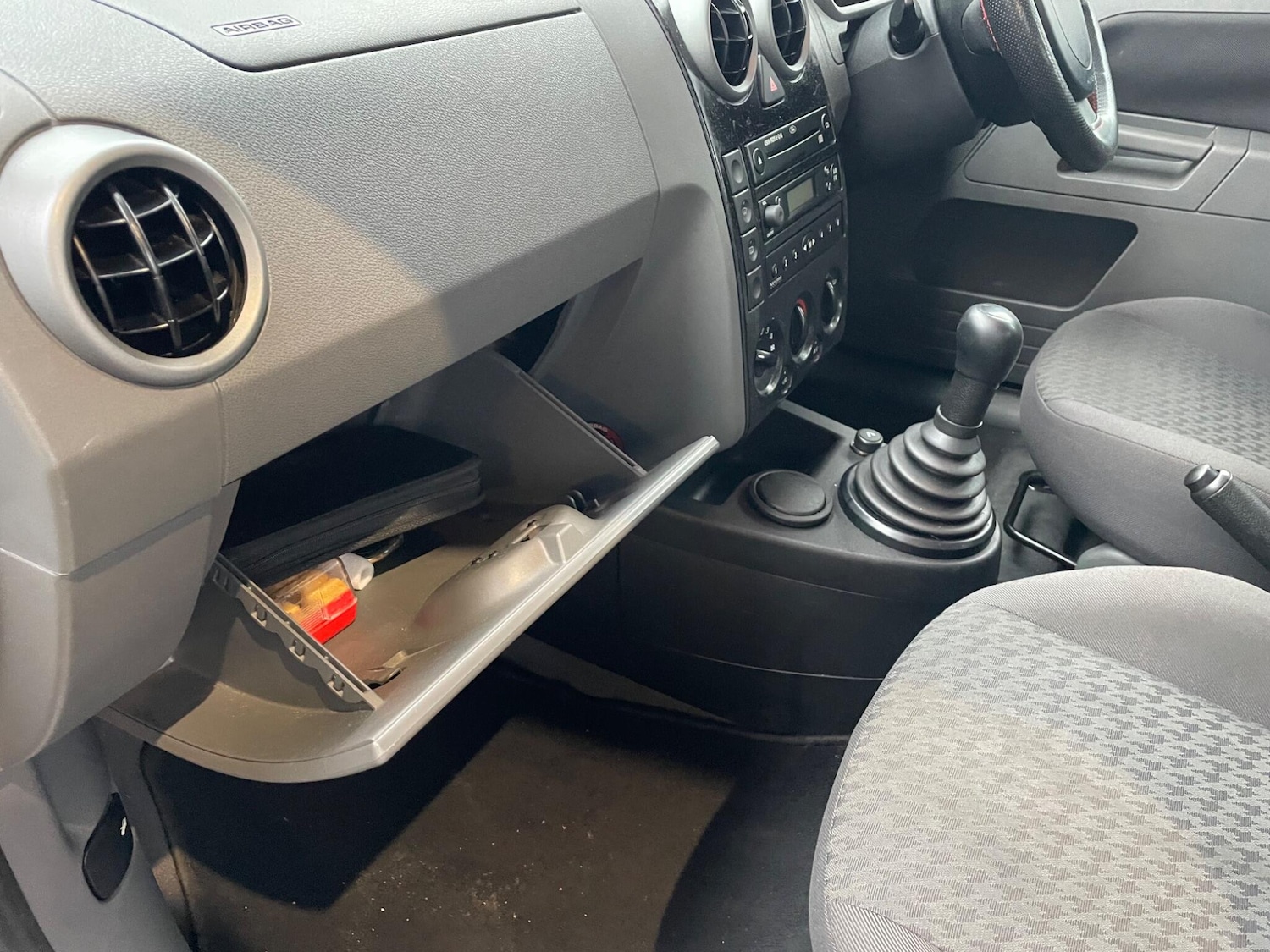 Used Ford Fusion 2003 for sale - 77345334: Photo 19