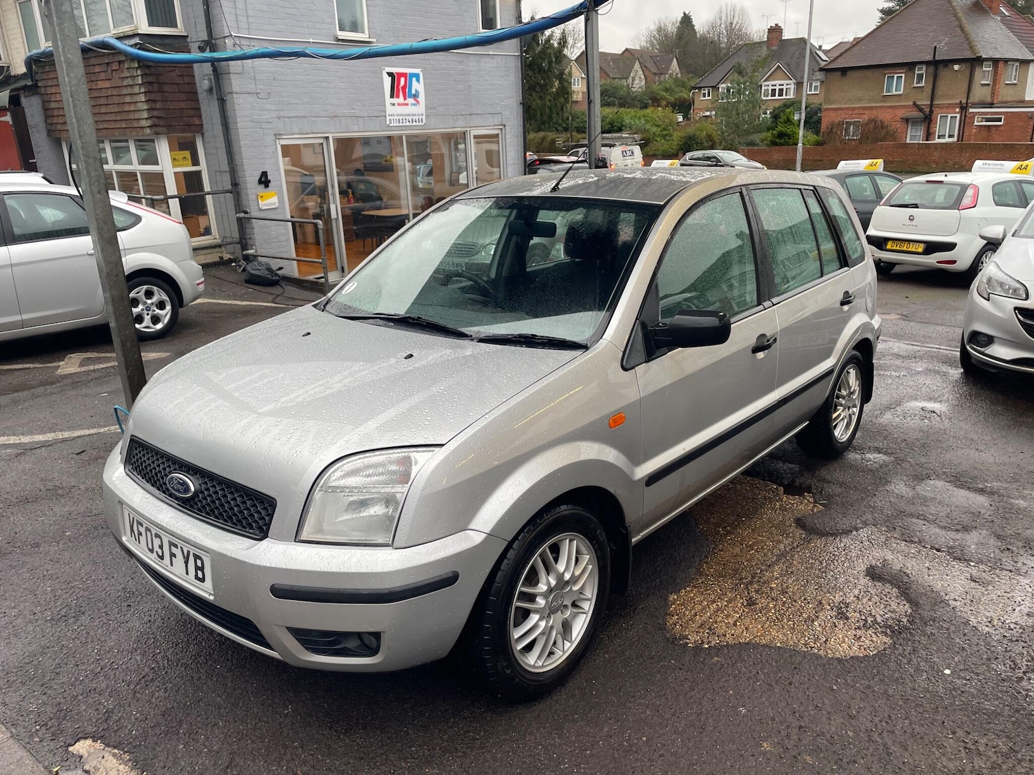 Used Ford Fusion 2003 for sale - 77345334: Photo 3