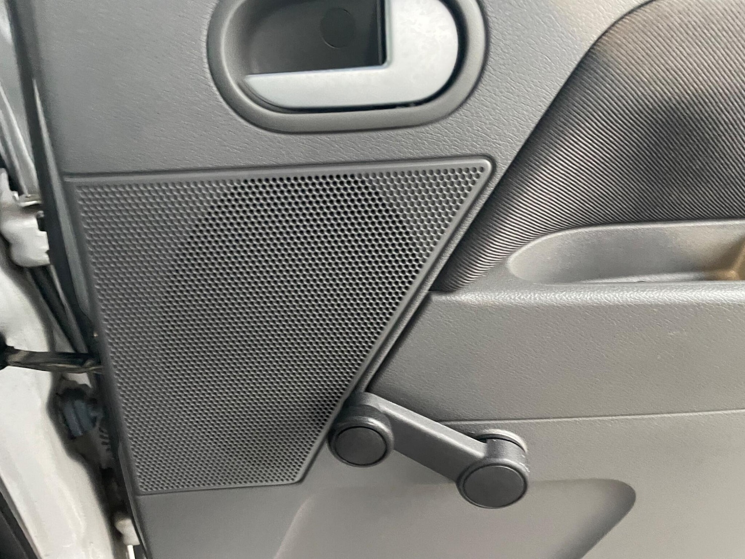 Used Ford Fusion 2003 for sale - 77345334: Photo 37