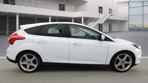Used Ford Focus 2014 for sale - 76269995: Photo 9