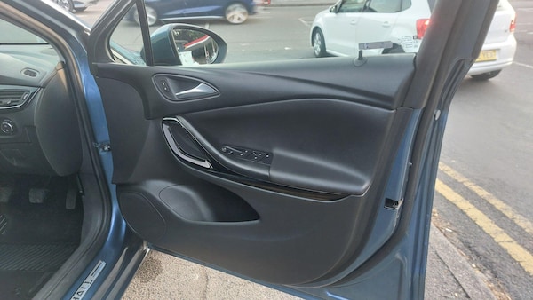 Used Vauxhall Astra 2016 for sale - 76099132: Photo 26