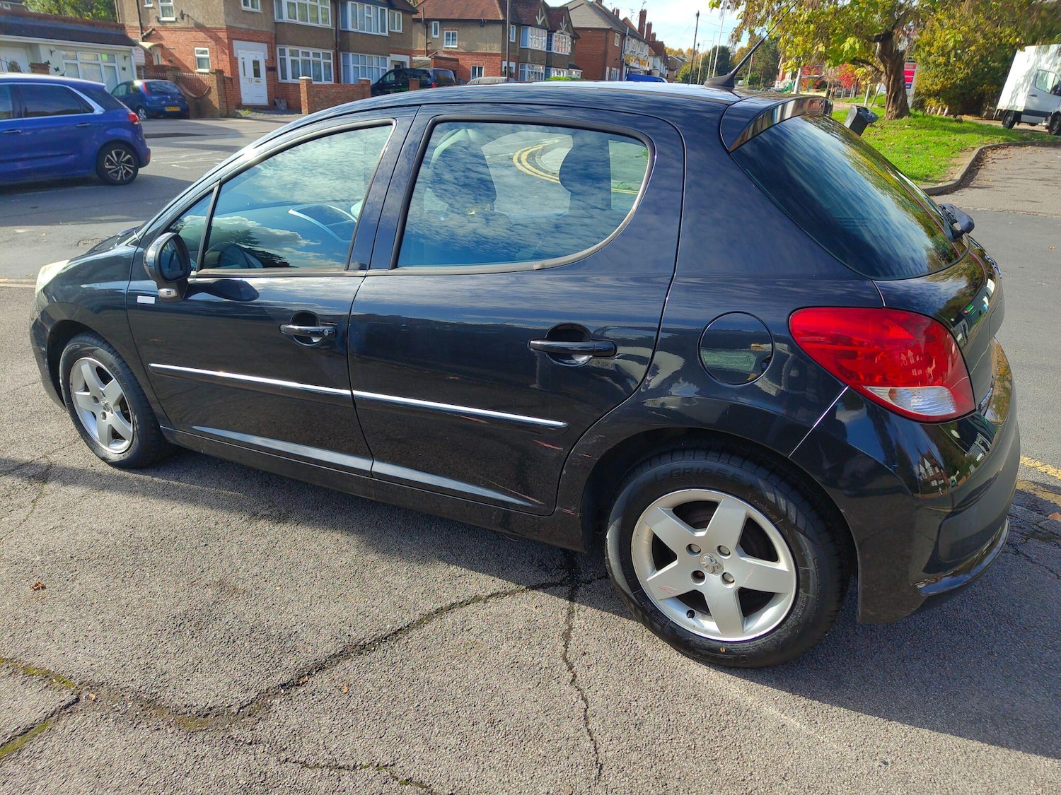 Used Peugeot 207 2010 for sale - 76325897: Photo 11