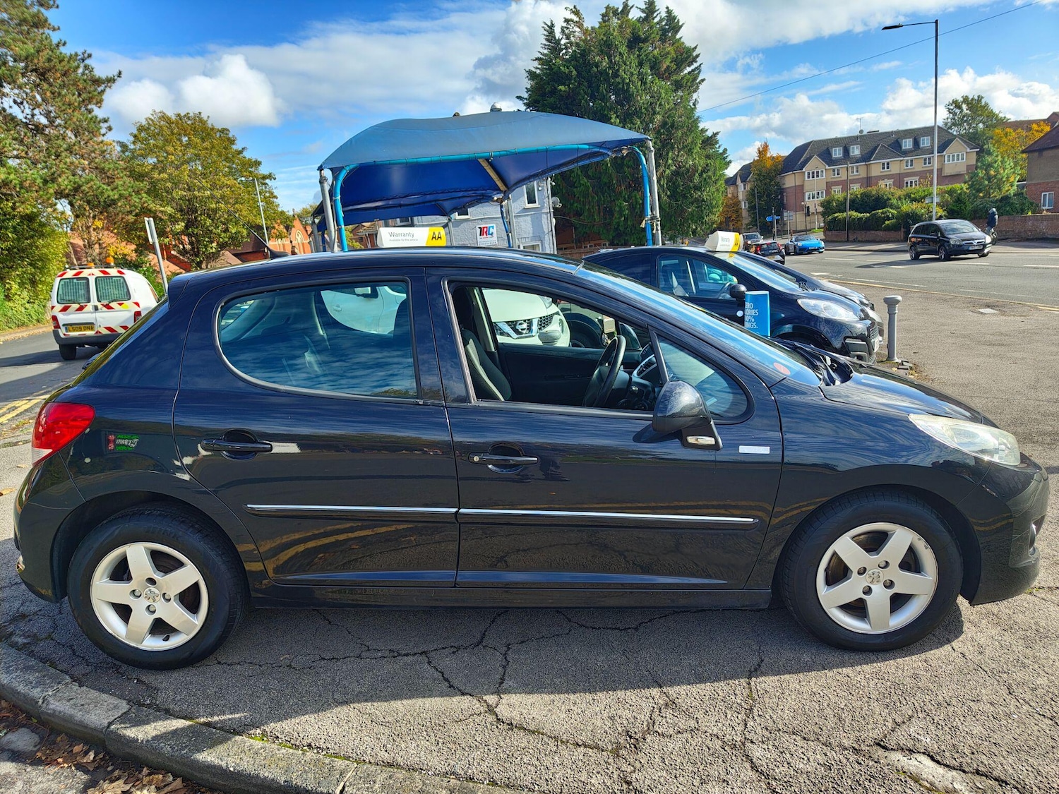 Used Peugeot 207 2010 for sale - 76325897: Photo 14