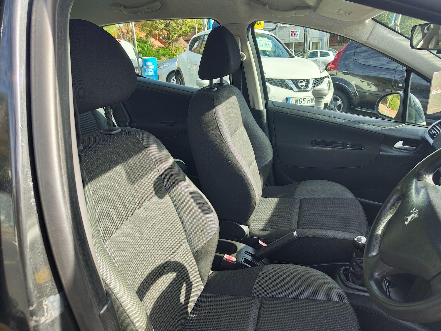 Used Peugeot 207 2010 for sale - 76325897: Photo 19