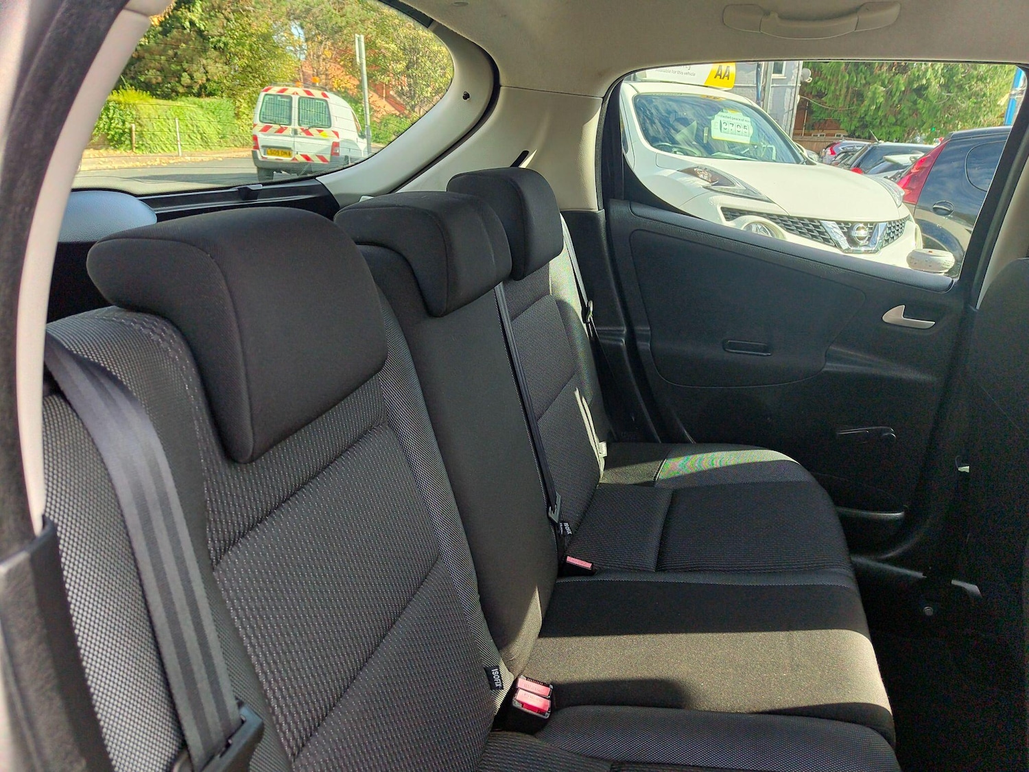 Used Peugeot 207 2010 for sale - 76325897: Photo 24