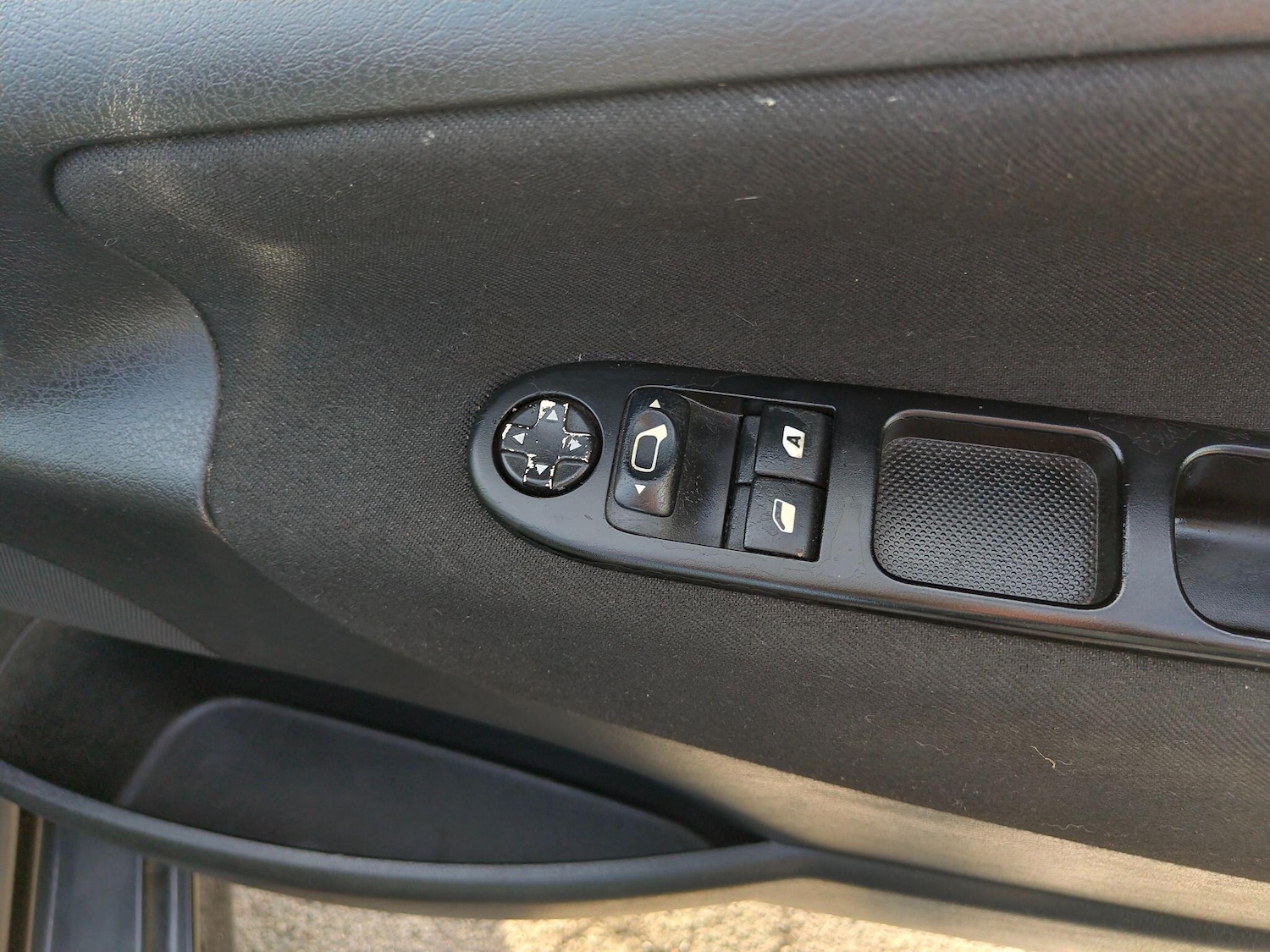 Used Peugeot 207 2010 for sale - 76325897: Photo 27