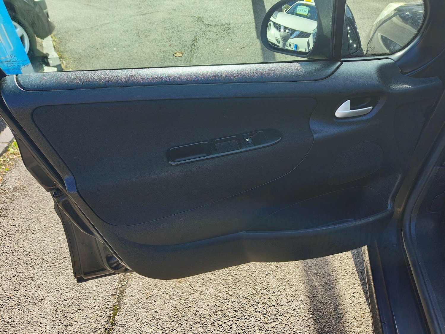 Used Peugeot 207 2010 for sale - 76325897: Photo 32