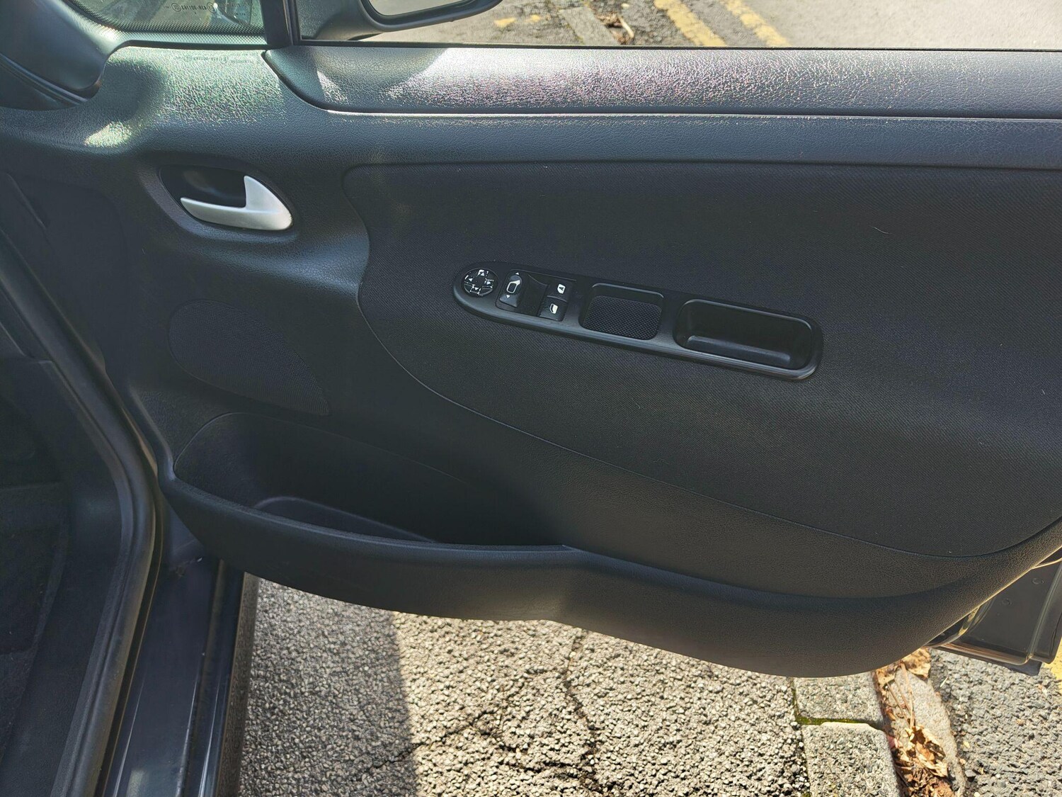 Used Peugeot 207 2010 for sale - 76325897: Photo 33