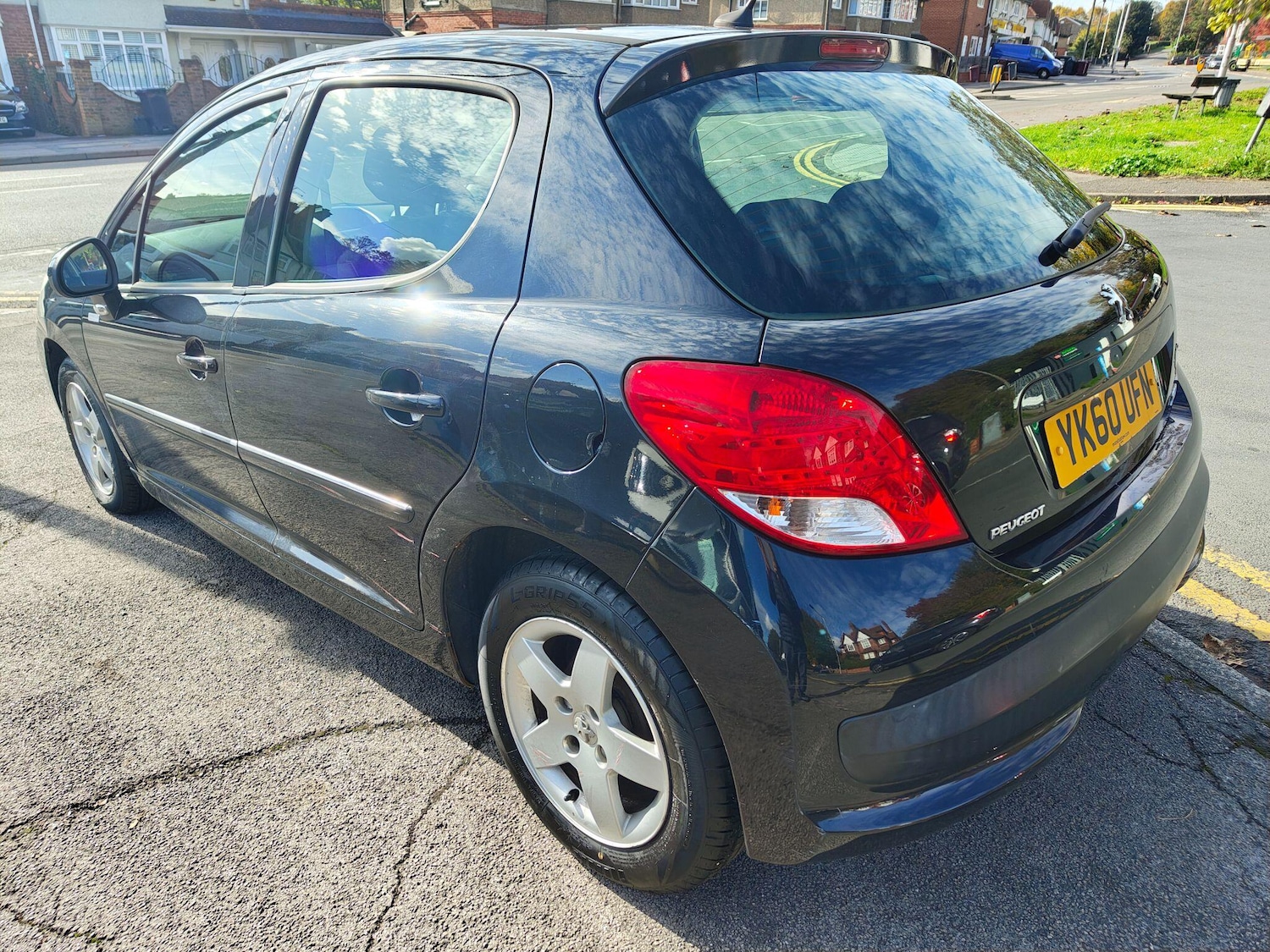 Used Peugeot 207 2010 for sale - 76325897: Photo 4