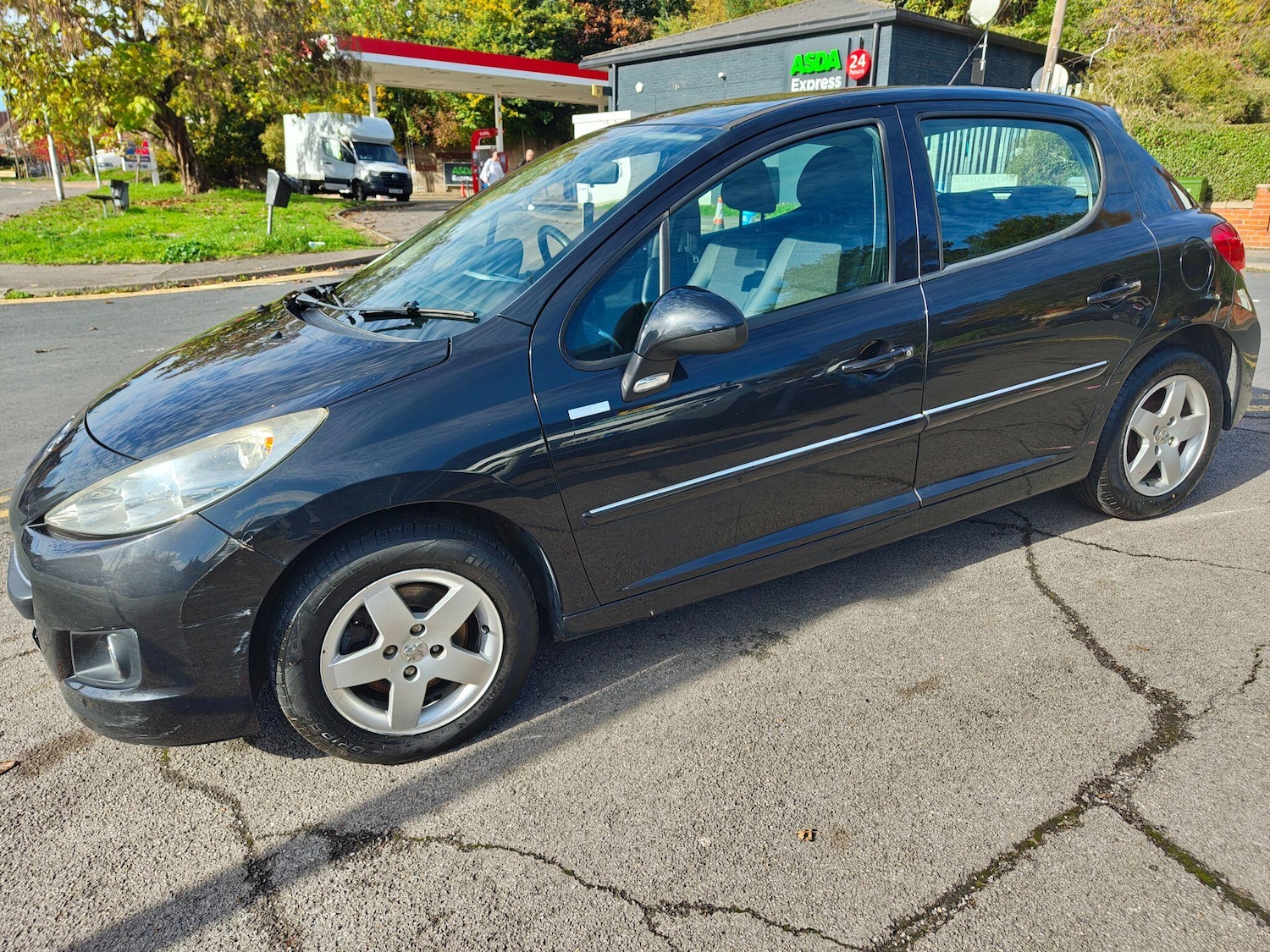 Used Peugeot 207 2010 for sale - 76325897: Photo 9