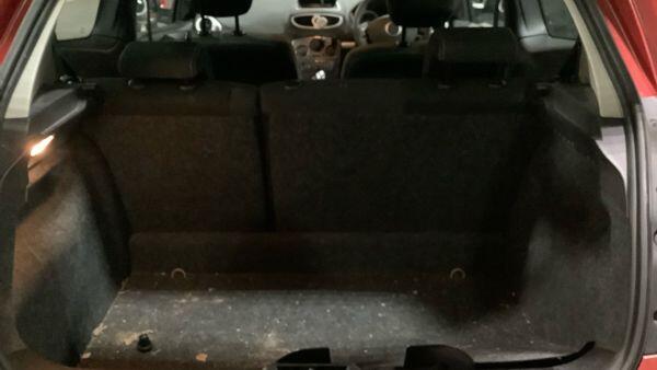 Used Renault Clio 2011 for sale - 77315507: Photo 10