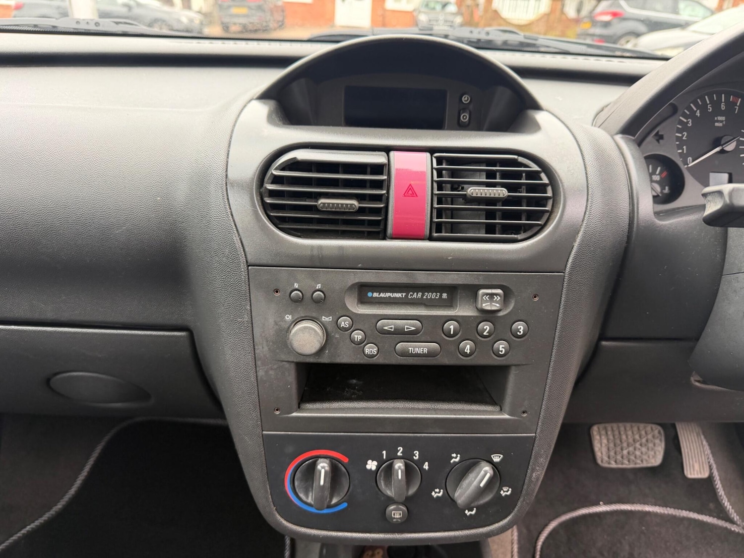 Used Vauxhall Corsa 2002 for sale - 77396555: Photo 54