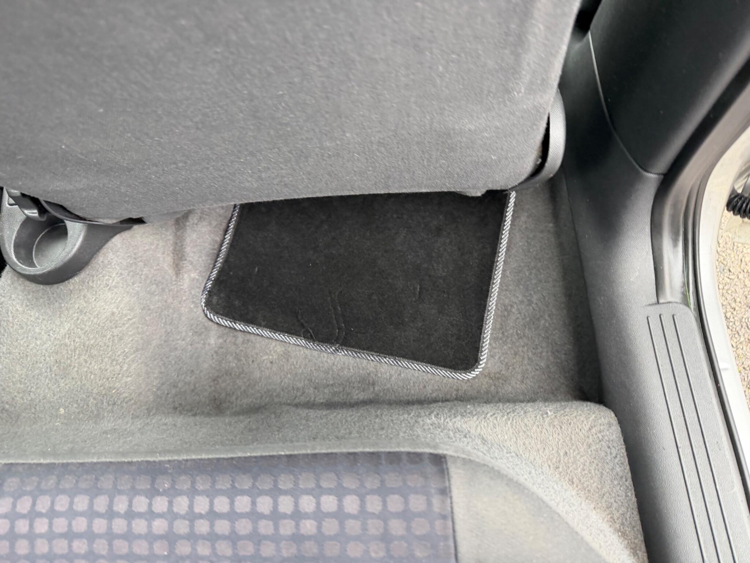 Used Vauxhall Corsa 2002 for sale - 77396555: Photo 87