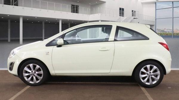 Used Vauxhall Corsa for sale - 76538116: Photo 5