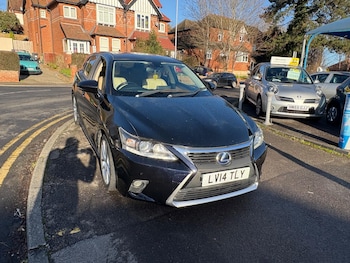 (14) - 1.8 200h Luxury CVT Euro 6 (s/s) 5dr