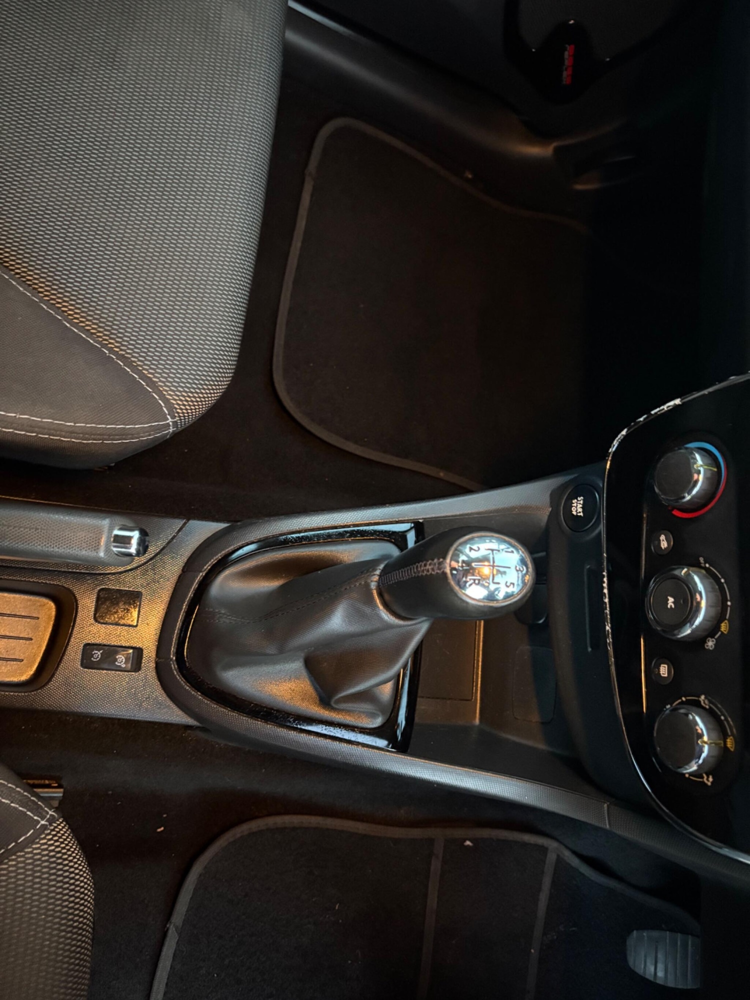 Used Renault Clio 2014 for sale - 76512072: Photo 15