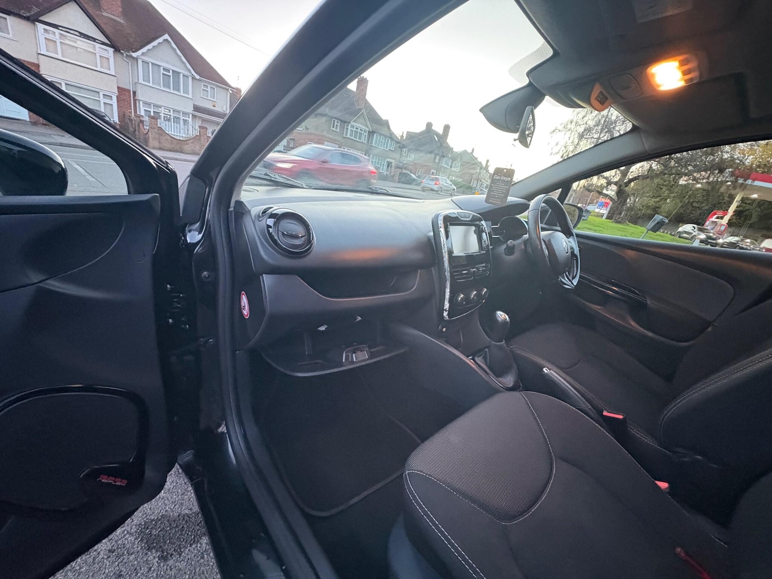 Used Renault Clio 2014 for sale - 76512072: Photo 19