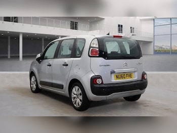 Used Citroen C3 Picasso 2010 for sale - 76592609: Photo