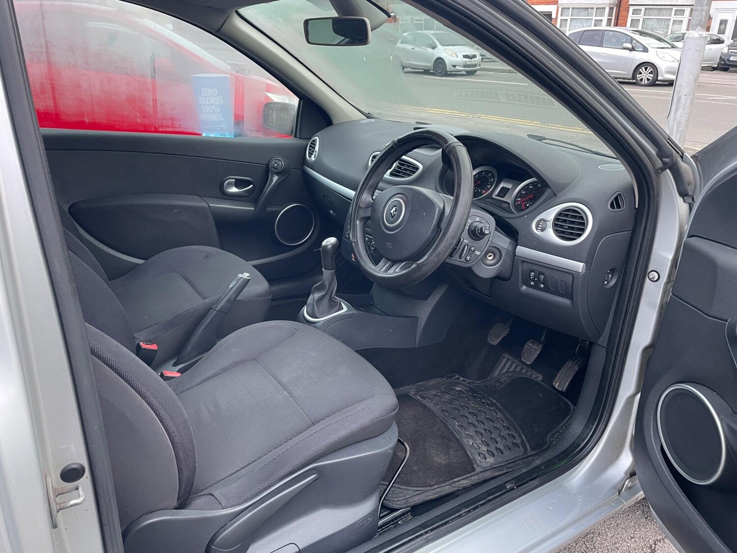 Used Renault Clio for sale - 77496251: Photo 16