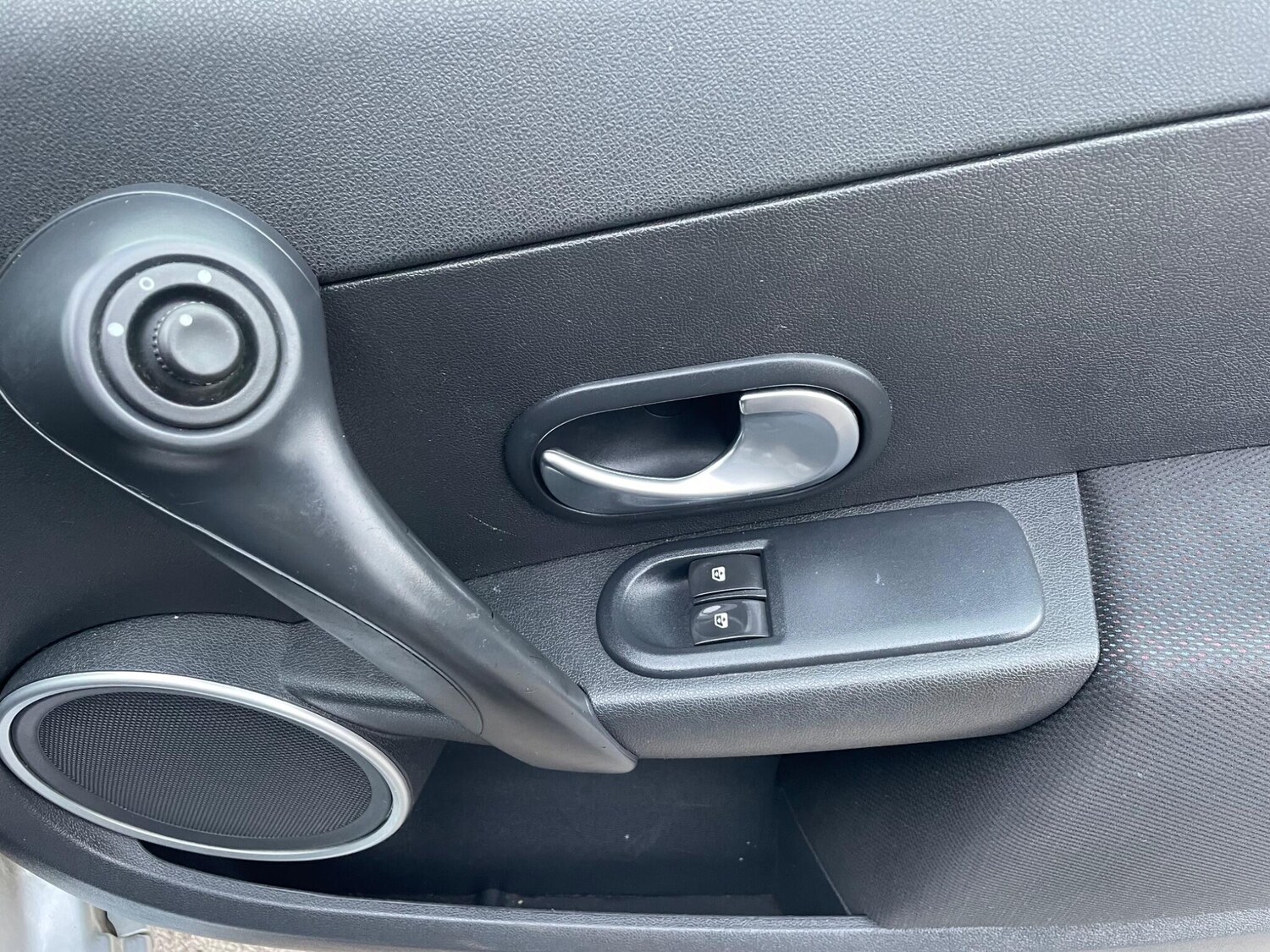 Used Renault Clio for sale - 77496251: Photo 22