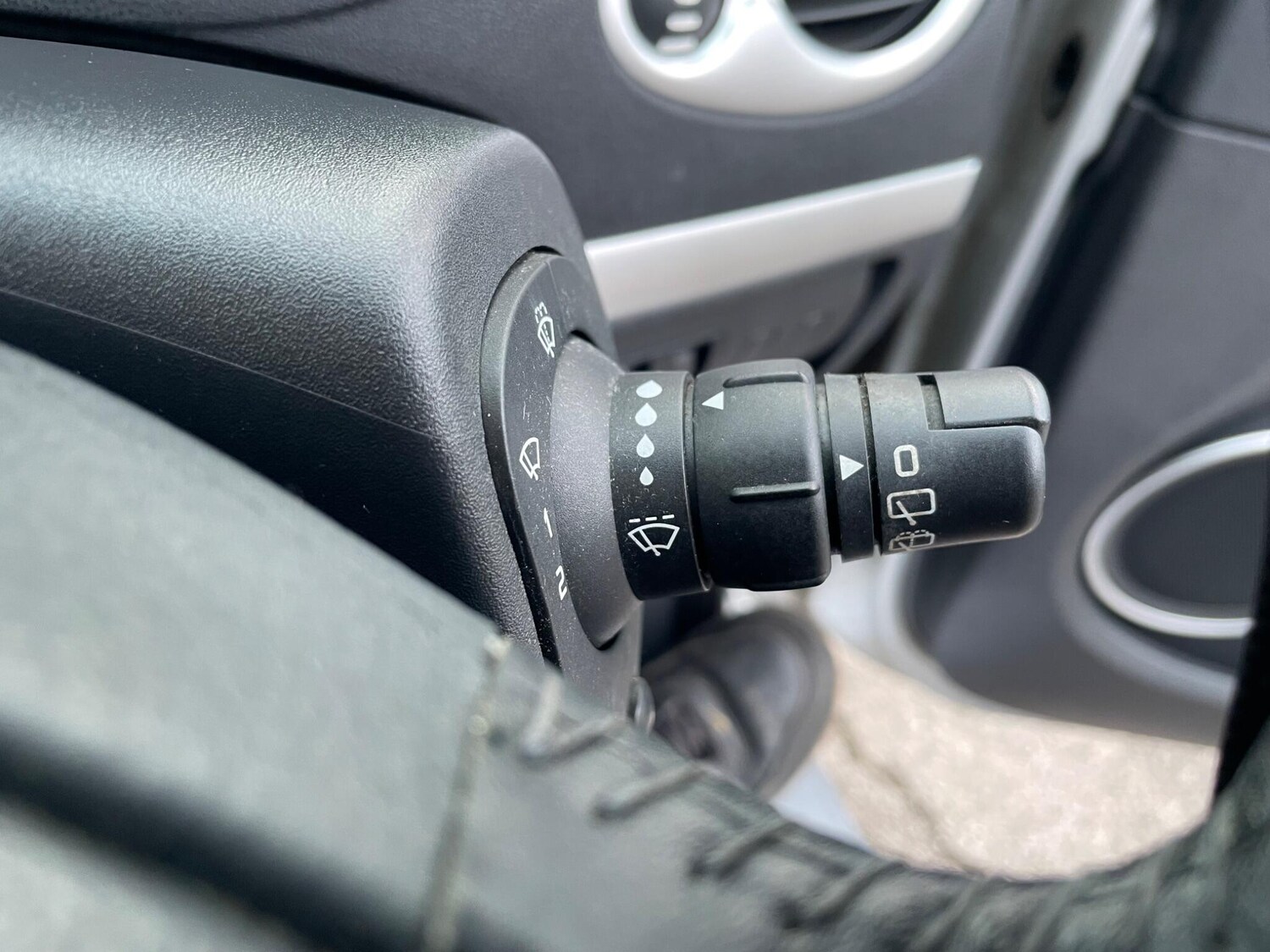 Used Renault Clio for sale - 77496251: Photo 23