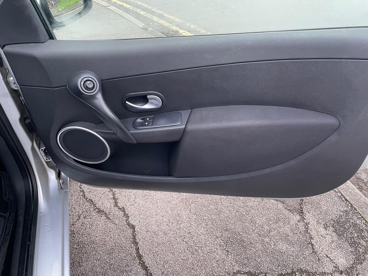 Used Renault Clio for sale - 77496251: Photo 26