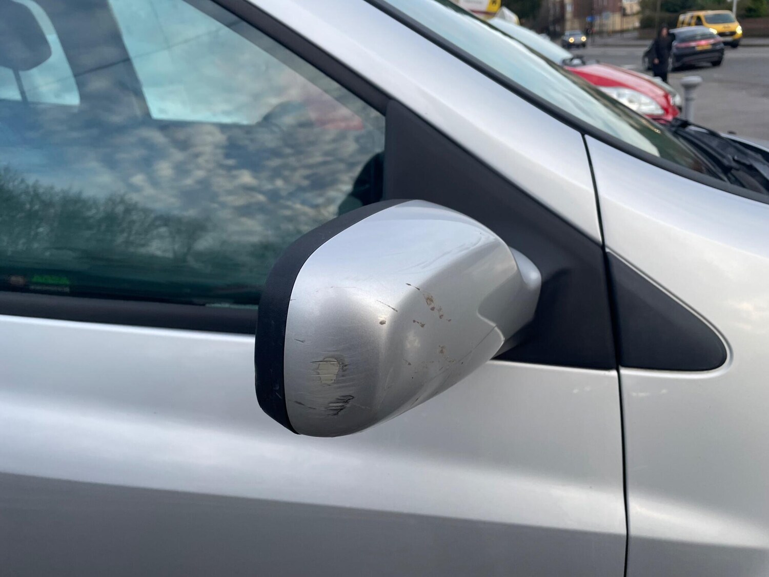 Used Renault Clio for sale - 77496251: Photo 35