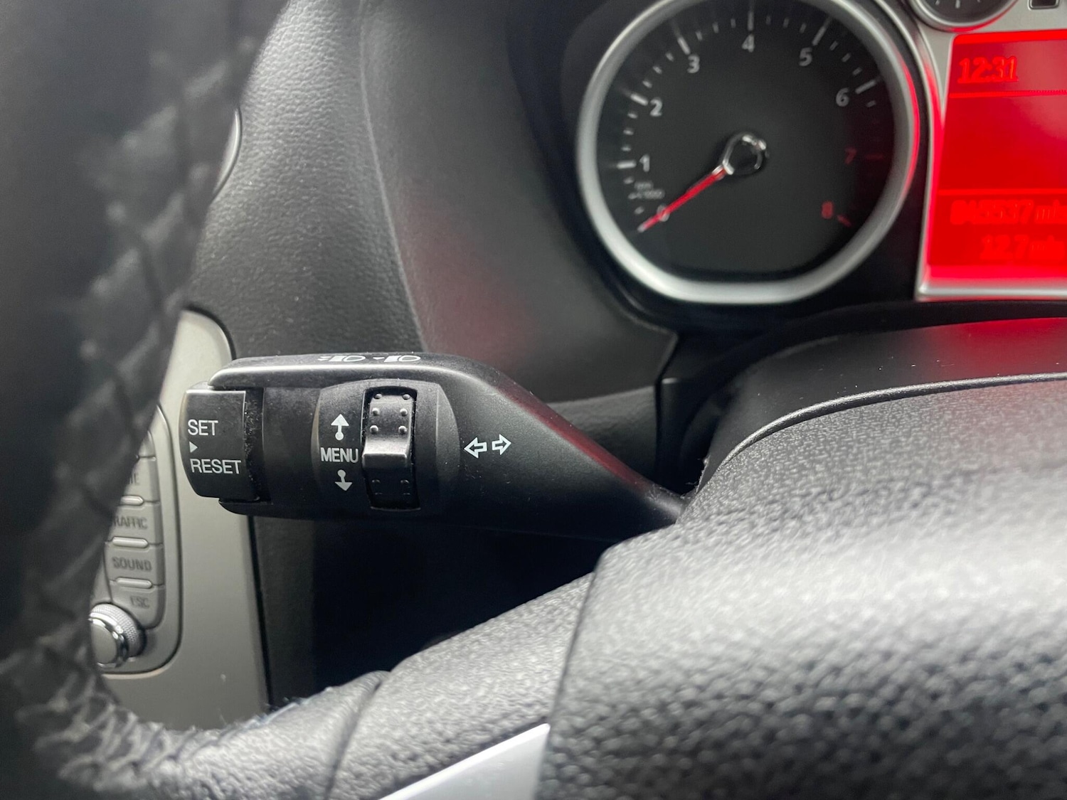 Used Ford Focus 2011 for sale - 77331006: Photo 34