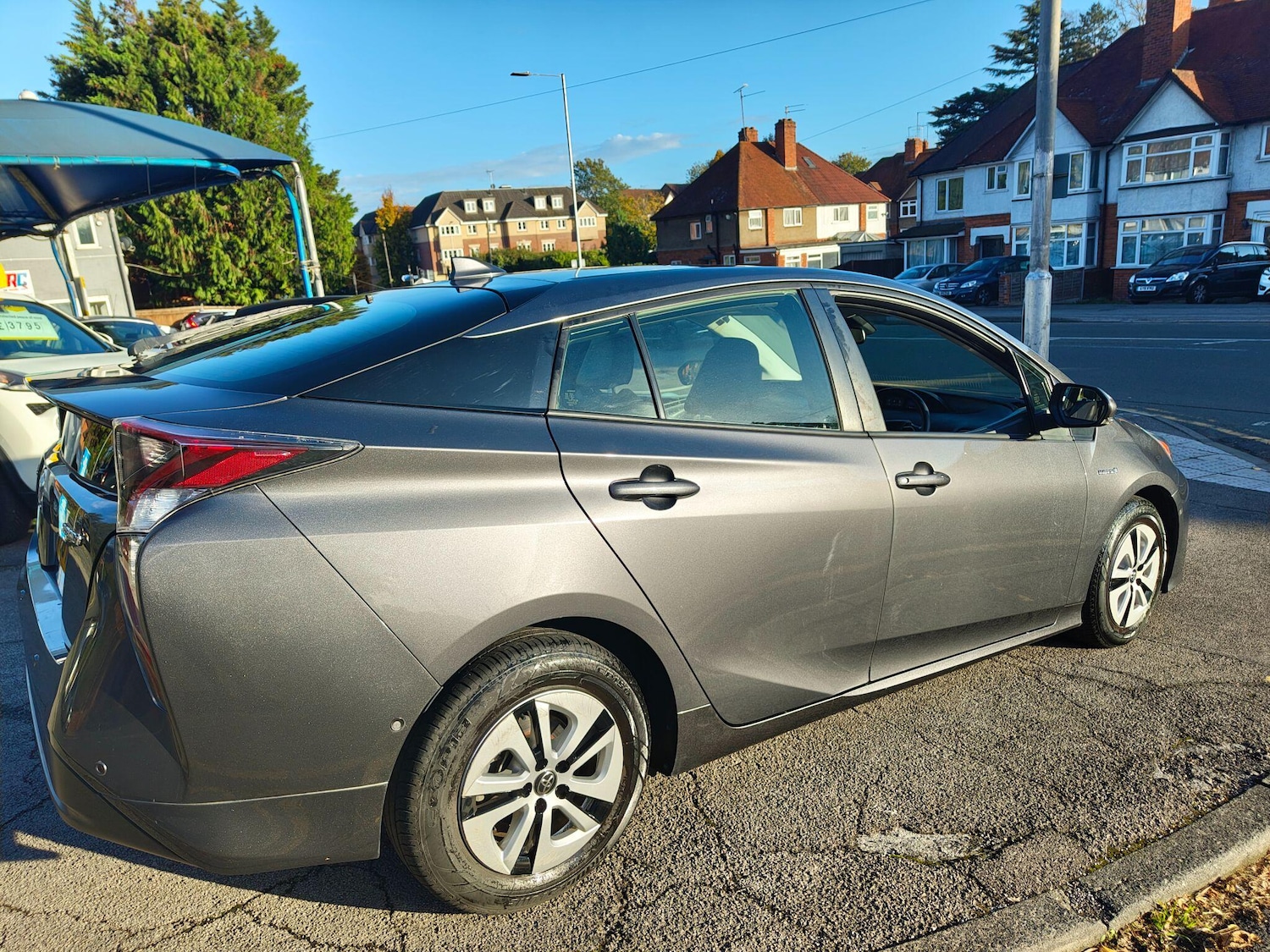 Used Toyota Prius 2018 for sale - 76360628: Photo 17
