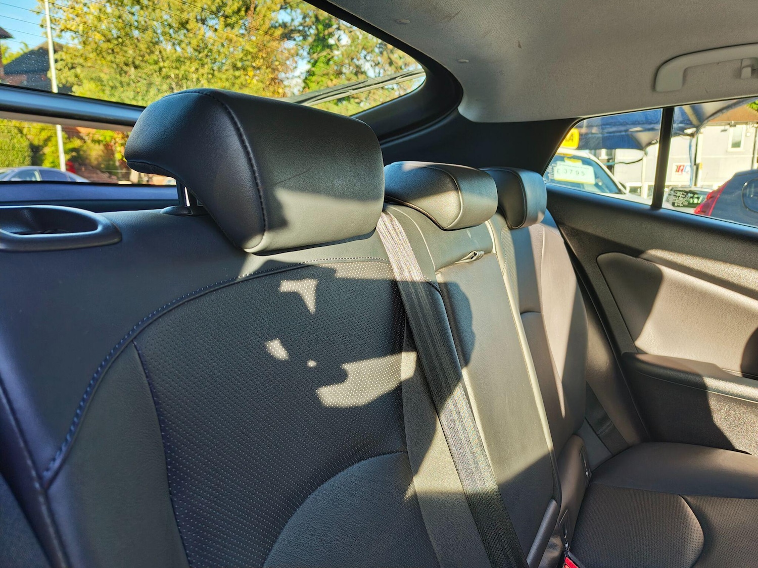 Used Toyota Prius 2018 for sale - 76360628: Photo 22