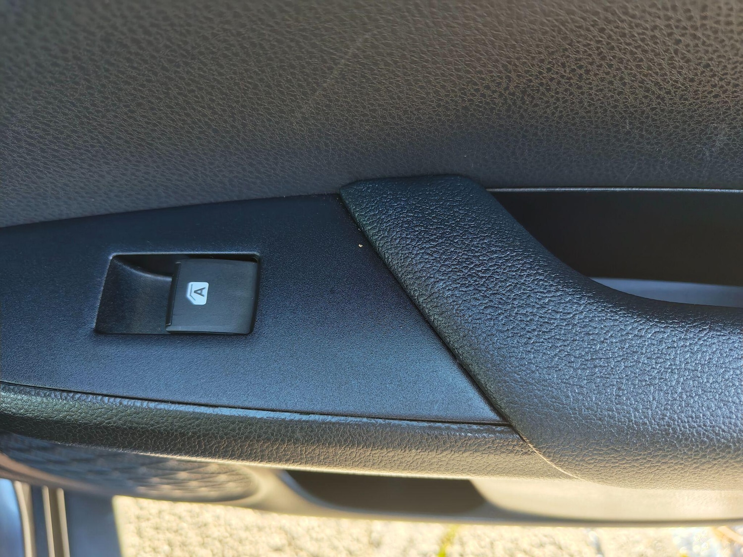 Used Toyota Prius 2018 for sale - 76360628: Photo 27