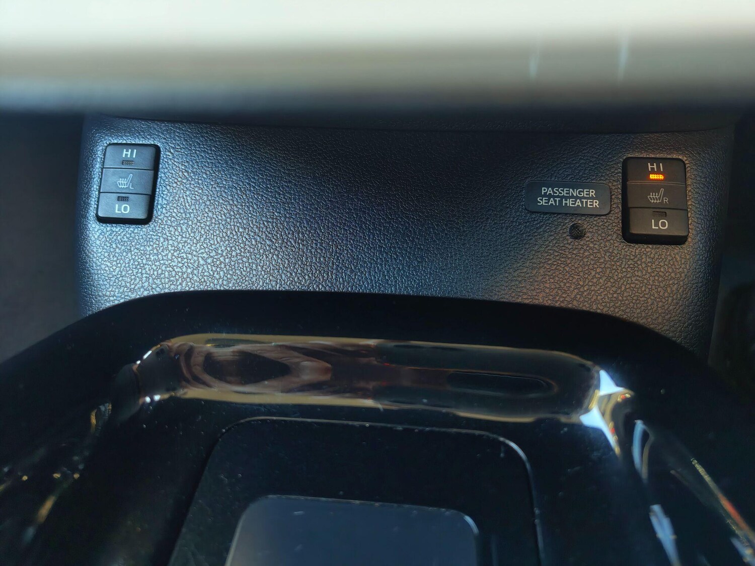 Used Toyota Prius 2018 for sale - 76360628: Photo 35