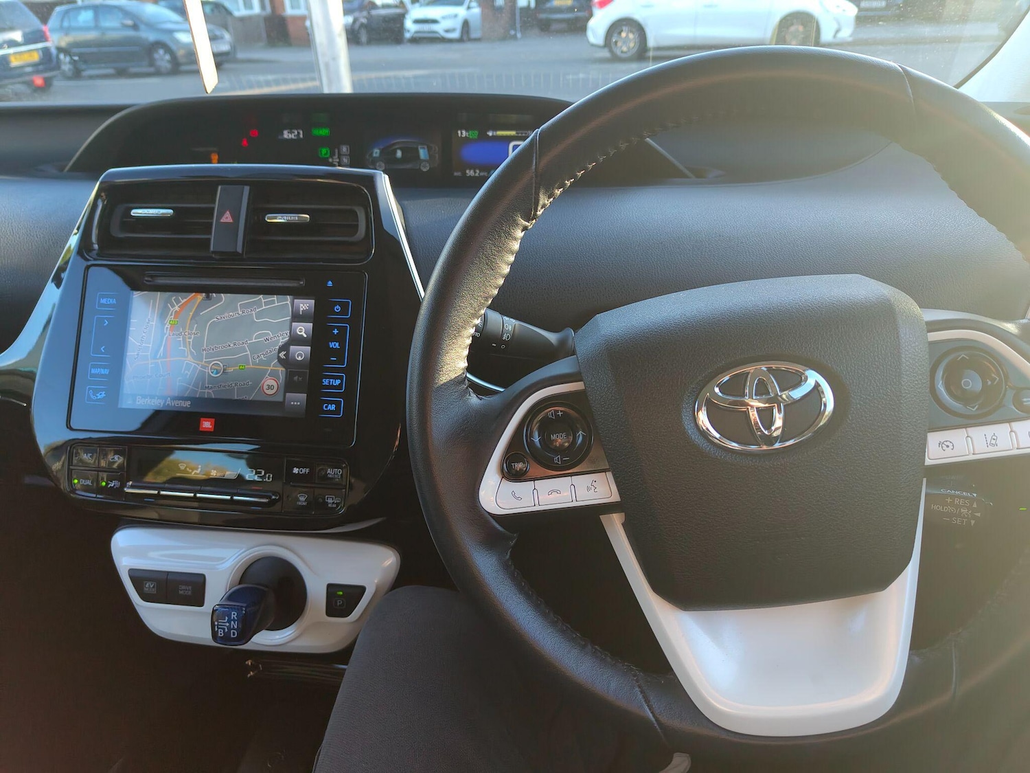 Used Toyota Prius 2018 for sale - 76360628: Photo 56